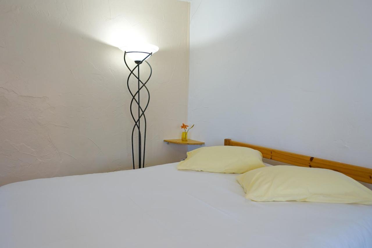 Saint-André-dʼEmbrun Appartement Spacieux Avec Terrasse מראה חיצוני תמונה