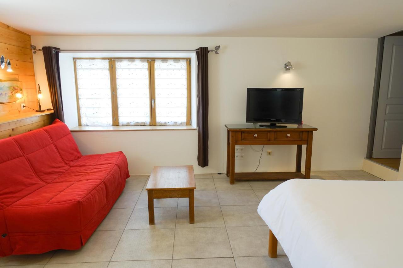 Saint-André-dʼEmbrun Appartement Spacieux Avec Terrasse מראה חיצוני תמונה