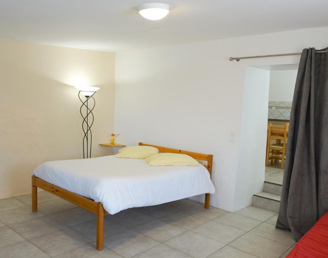 Saint-André-dʼEmbrun Appartement Spacieux Avec Terrasse מראה חיצוני תמונה